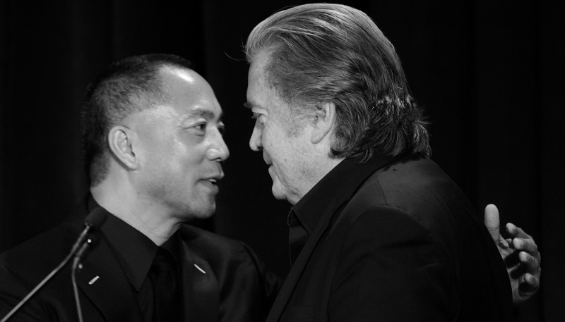 Chinese businessman Guo Wengui (left) and Steve Bannon in 2018 in New York.