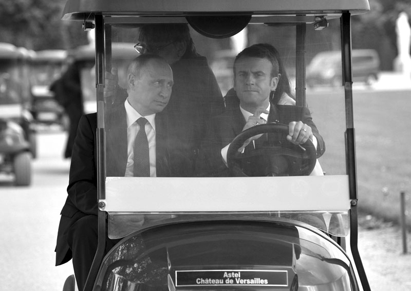 After their meeting in Versailles, Macron and Putin have established the Trianon Dialogue