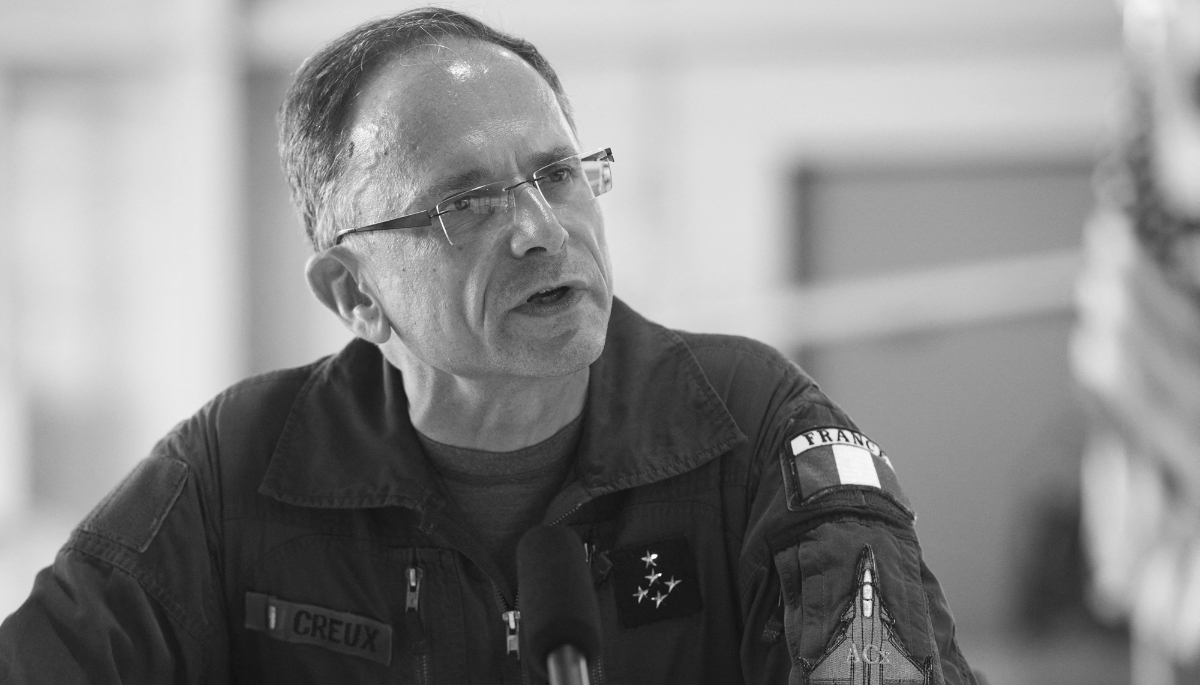 Antoine Creux is to step down as head of security at Société Générale Group.