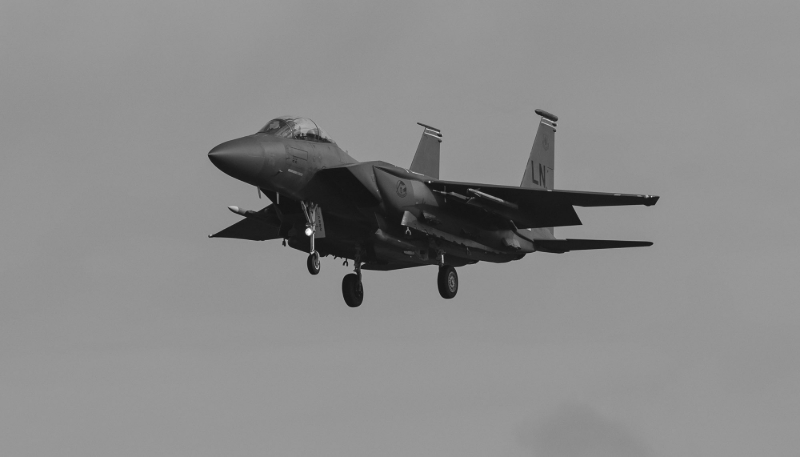 Saudi Arabia is delaying its purchase of US F-15 fighter jets, particularly in light of recent Israeli strikes on Doha, facilitated by the Pentagon.