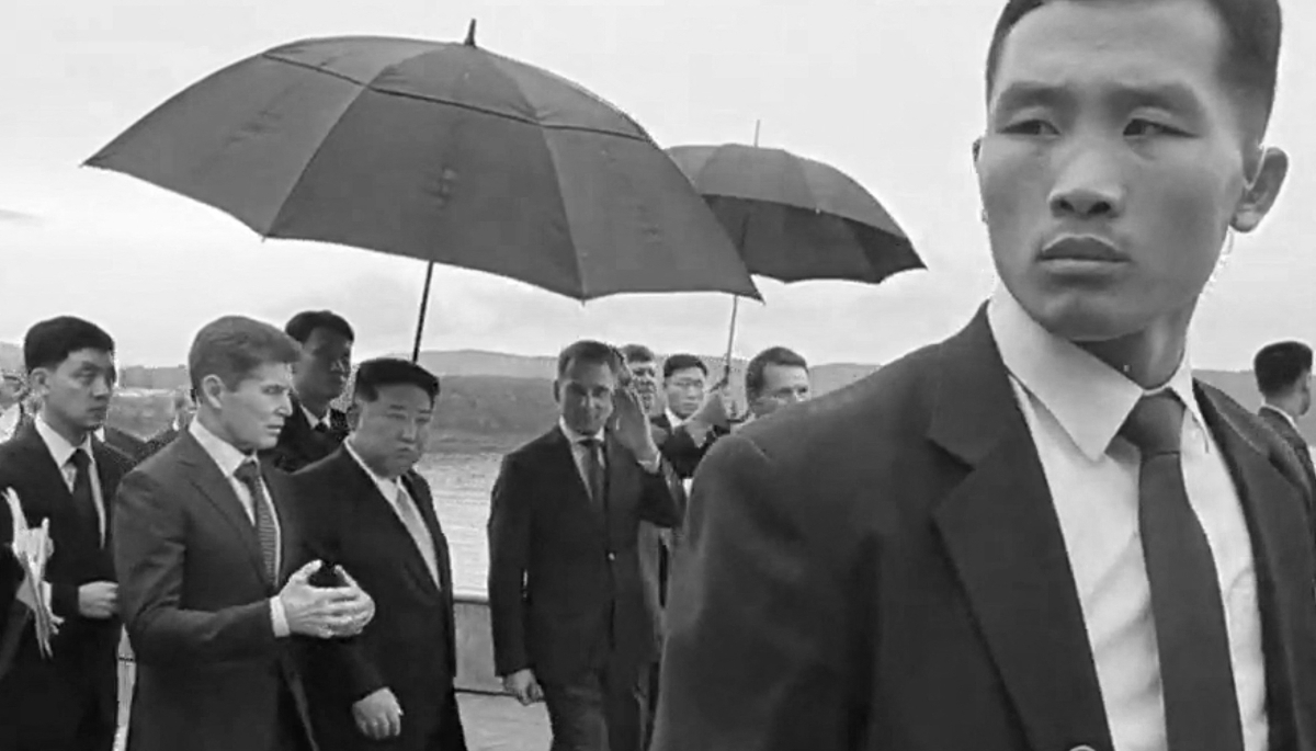 North Korean leader Kim Jong-un (centre left) accompanied by Russian Minister of Natural Resources Alexander Kozlov in Vladivostok, on 17 September 2023.