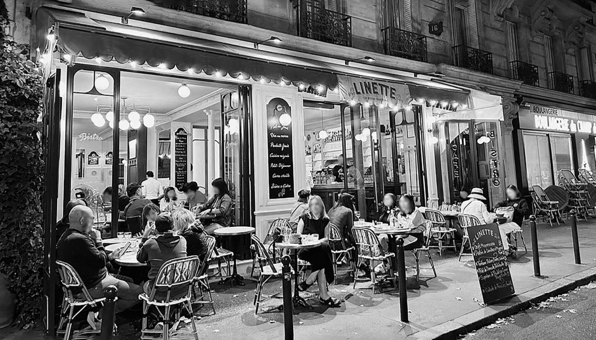 The Paris bistro, Linette.