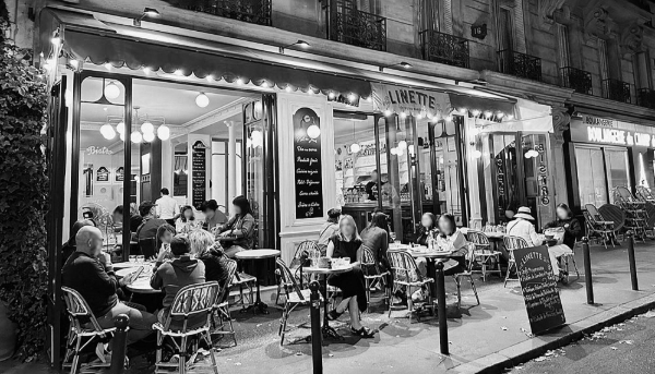 The Paris bistro, Linette.