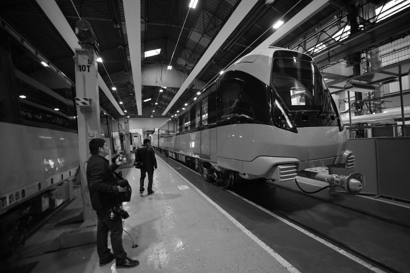 A Vietnamese delegation at Alstom Petite-Forêt in France, 26 October 2019.