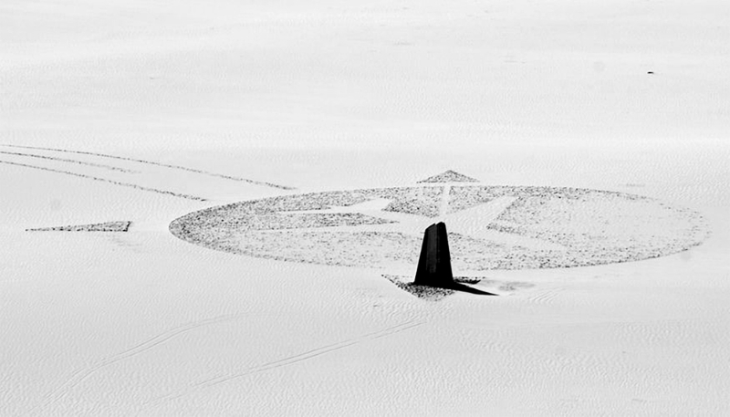 The UTA DC-10 - UT772 memorial in Niger.