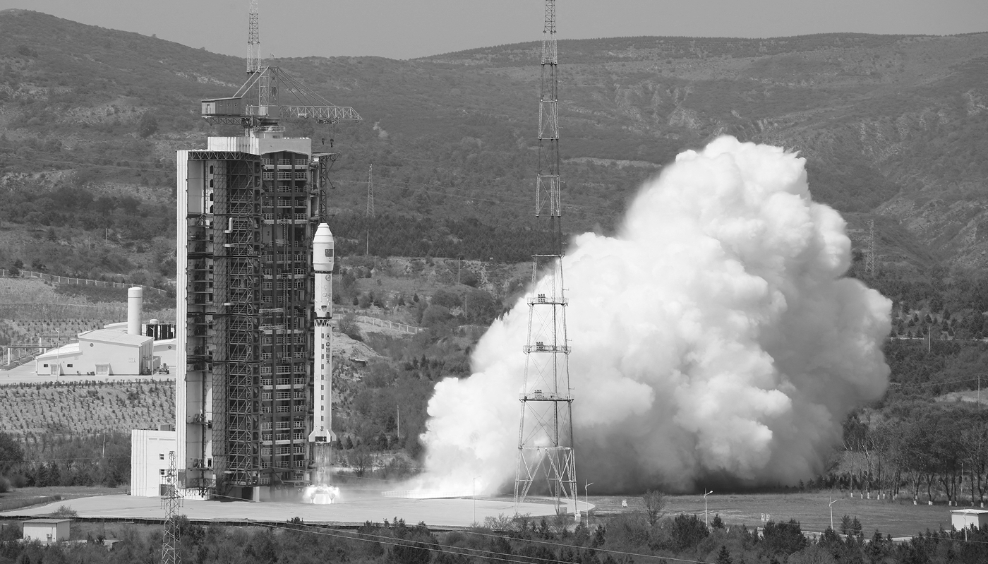 A Long March-2D rocket carrying four satellites blasts off from the Taiyuan Satellite Launch Center in northern China's Shanxi Province, 19 May 2024.