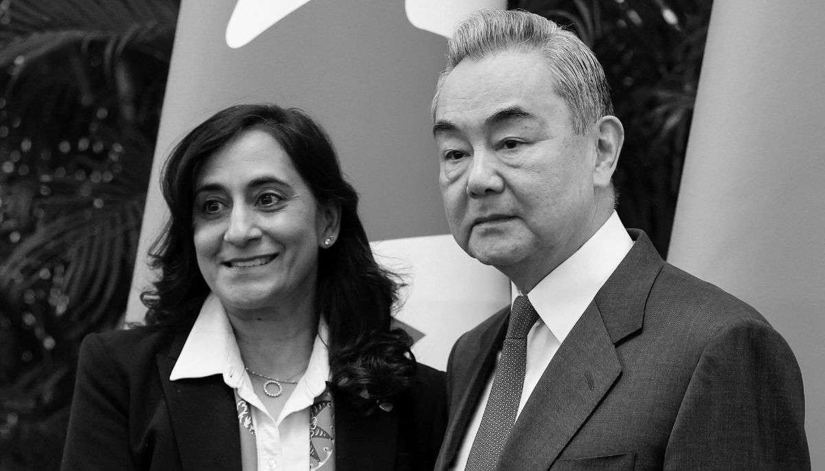 Chinese Foreign Minister Wang Yi meets with his Canadian counterpart Anita Anand in Beijing on 15 January 2026. 
