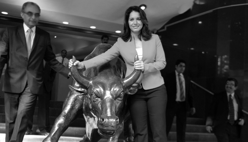 Tulsi Gabbard during her visit to the Bombay Stock Exchange (BSE) in Mumbai on 24 December 2014.