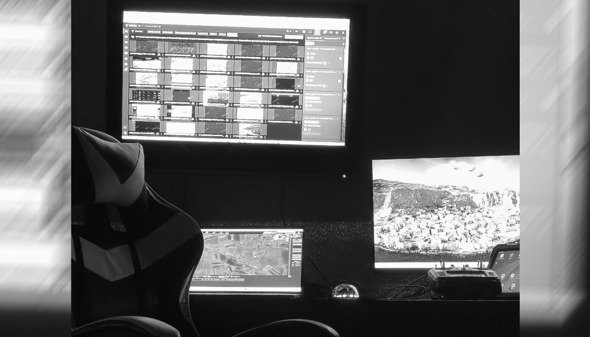 A Ukrainian anti-drone PC with Graphit and Vezha applications (real-time battlefield video analysis module) in use.