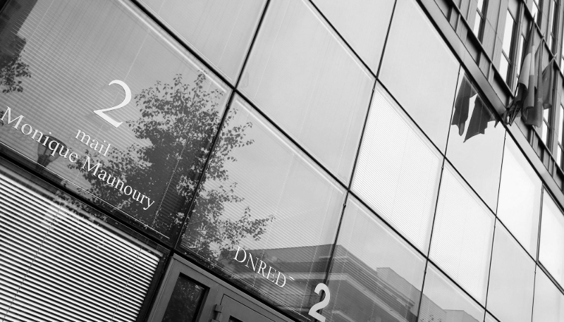 Bercy's anti-money laundering service, Tracfin, is to move to the premises of the National Customs Intelligence and Investigation Directorate (DNRED) in Ivry-sur-Seine (Val-de-Marne).
