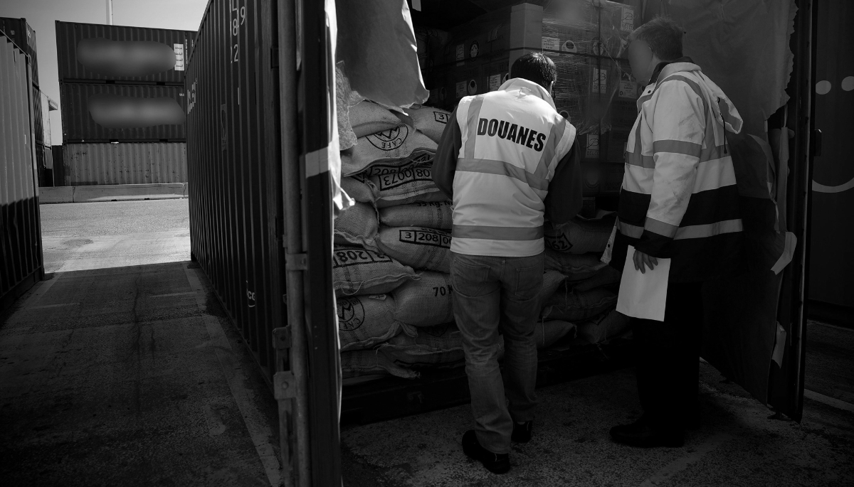 French customs inspection operation on coffee in the port of Le Havre, 27 March 2017.