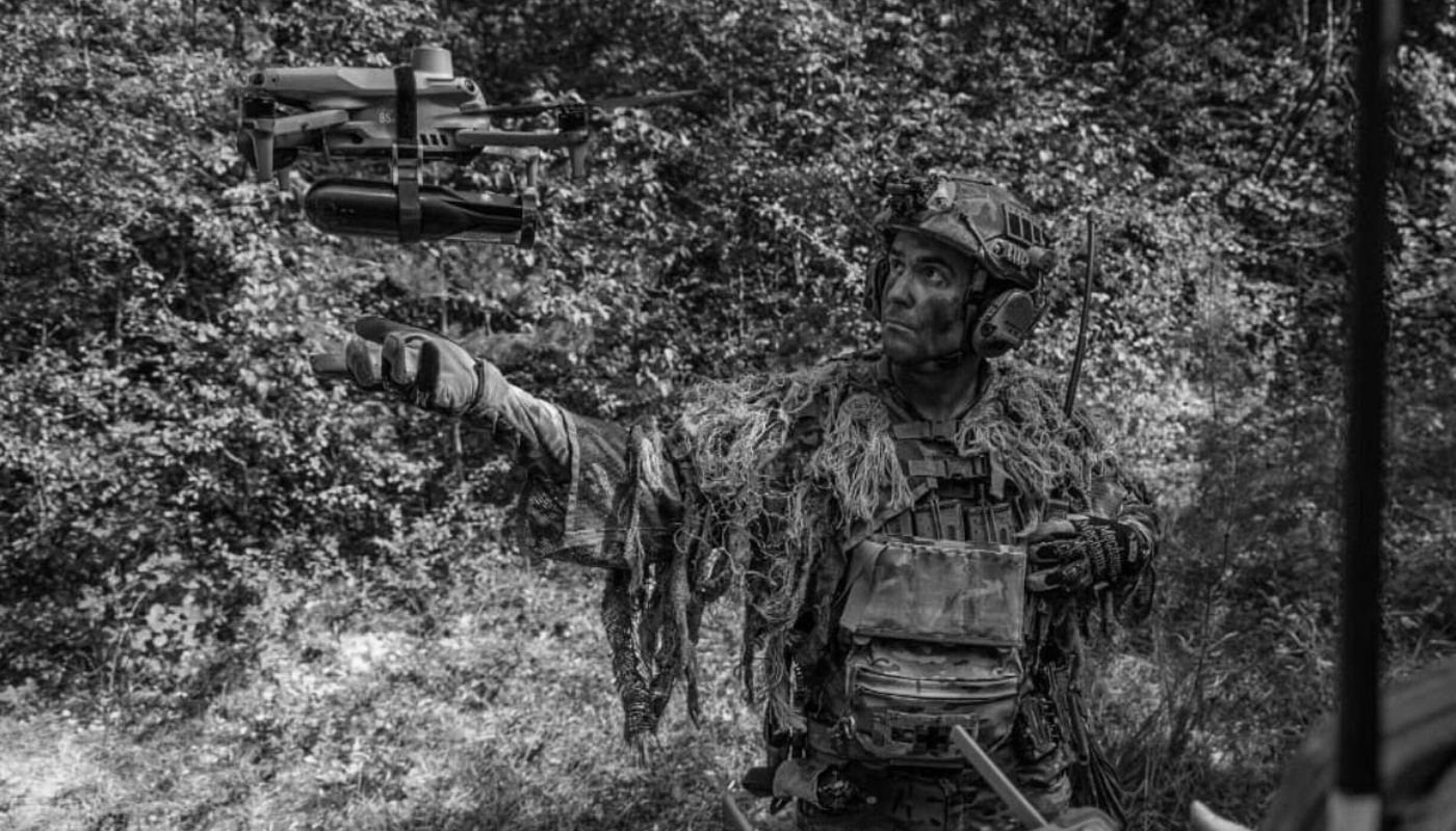 A French army reconnaissance unit operator flying a Chinese Mavic 3 Enterprise drone.