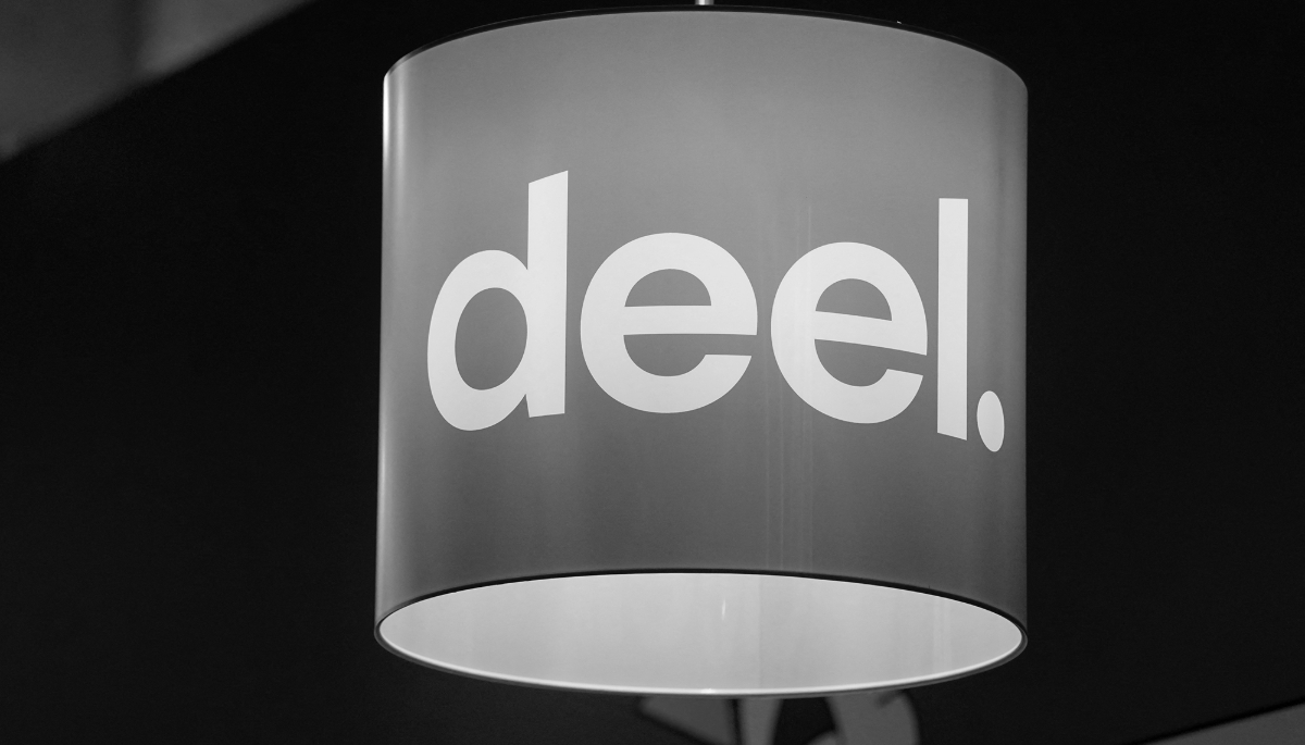 Tech start-up Deel has accused its rival Rippling of corporate espionage.