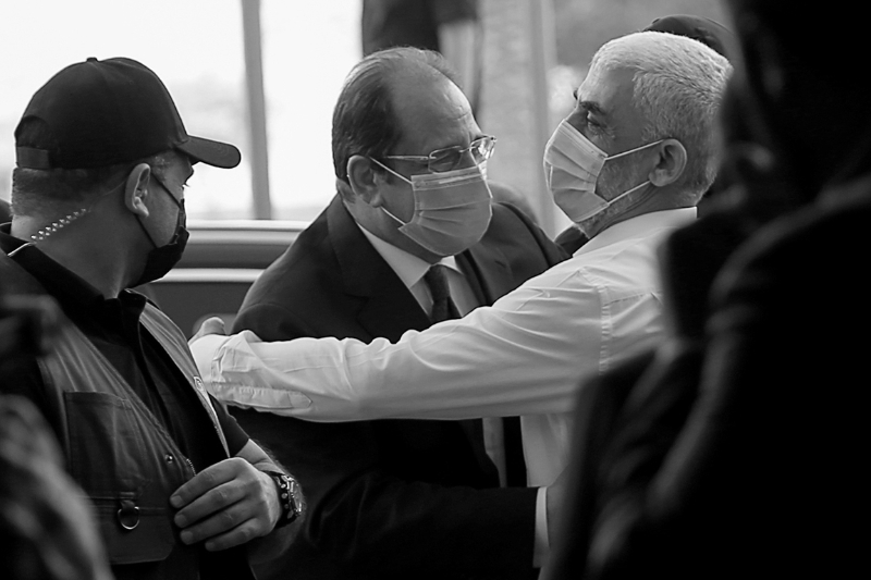 Yahya Sinwar (right), head of Hamas in Gaza, pictured with Abbas Kamel.