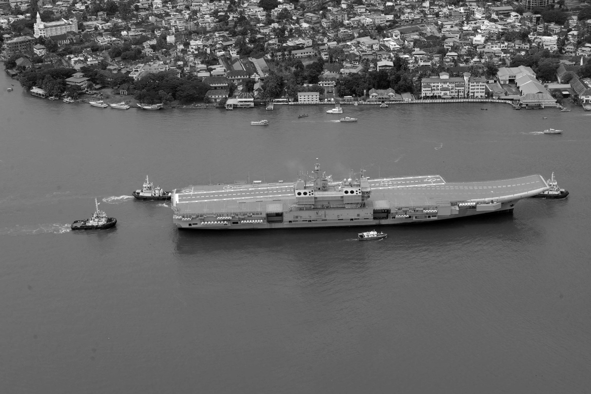 The Indian aircraft carrier IAC-1 Vikrant, during its first sea trials in August 2021.