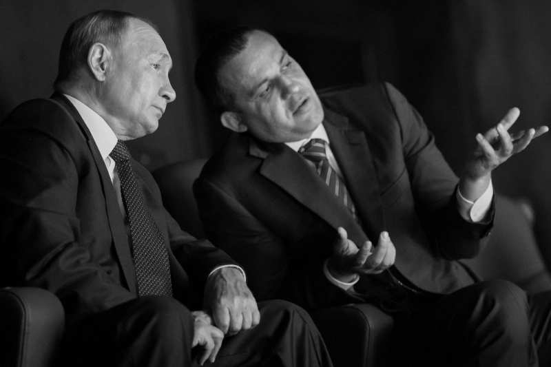 The Russian Head of State, Vladimir Putin, and the President of the Russian Boxing Federation, Umar Kremlev.