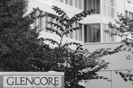 The DoJ investigates Glencore's non-compliance with anti-corruption procedures in several countries.