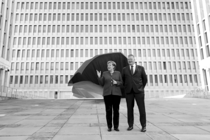 Angela Merkel and Bruno Kahl at the inauguration of the new BND headquarters on February 8th.