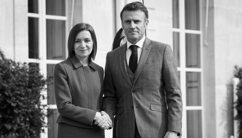 French President Emmanuel Macron receives his Moldovan counterpart, Maia Sandu, in Paris on 7 March 2024.