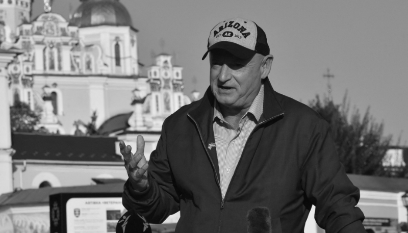 Arizona Senator Mark Kelly speaks in front of St. Michael's Golden-Domed Monastery in Kyiv in September 2023.
