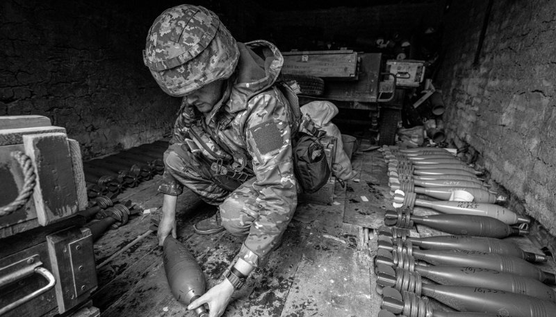A Ukrainian soldier prepares a mortar shell in Donetsk, Ukraine, on 26 January 2024.