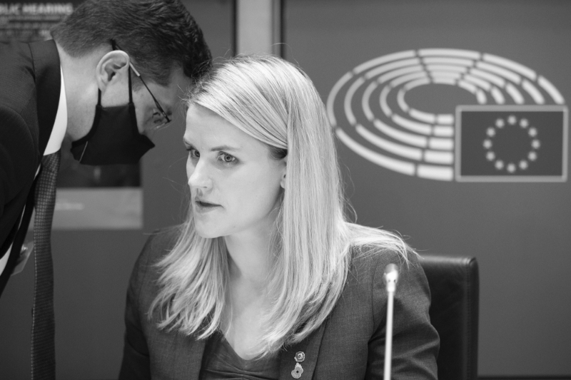 The interventions of former Facebook employee Frances Haugen (here on 8 November 2021 in the European Parliament) were orchestrated by the British firm AWO.