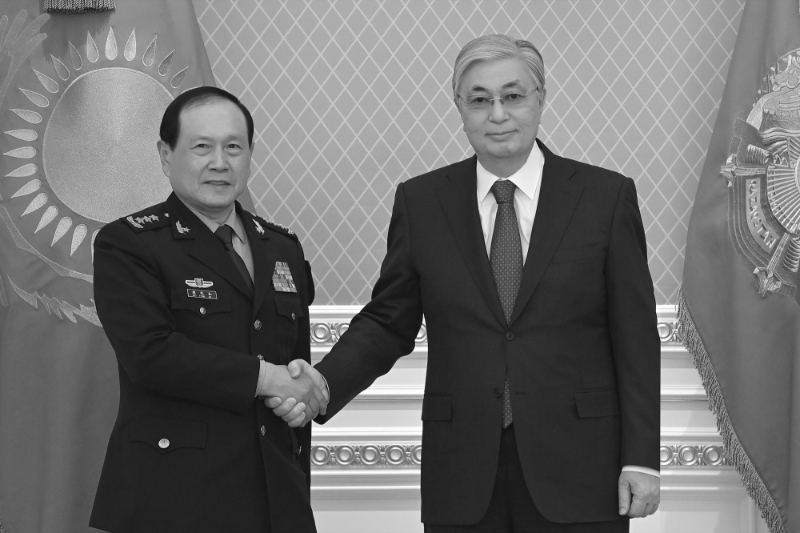 President Kassym-Jomart Tokayev receives Minister of Defense of China Wei Fenghe, on 25 April 2022.