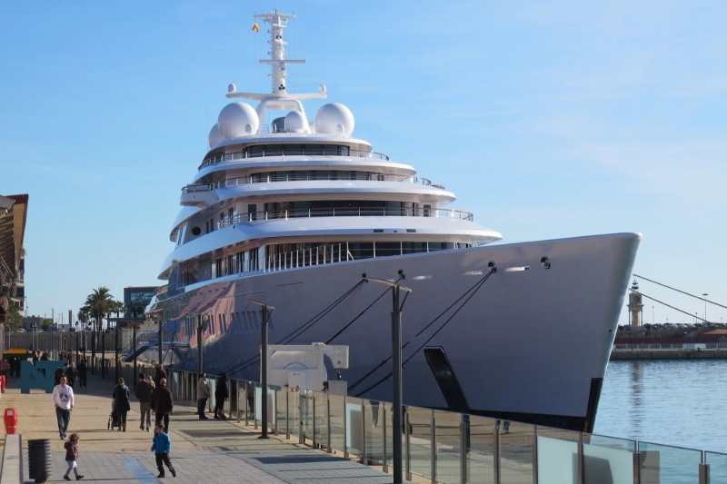 Azzam, the largest private yacht in the world, owned by the Emir of Abu Dhabi.