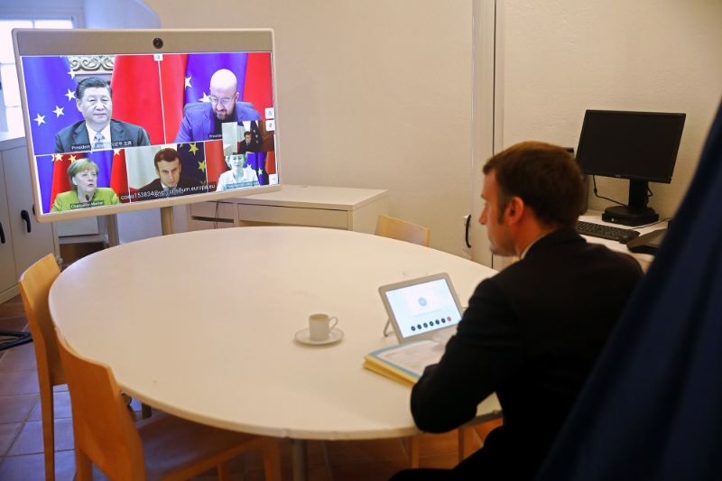 On December 30, 2020, French President Emmanuel Macron took part in a videoconference bringing together his Chinese counterpart Xi Jinping and European representatives.